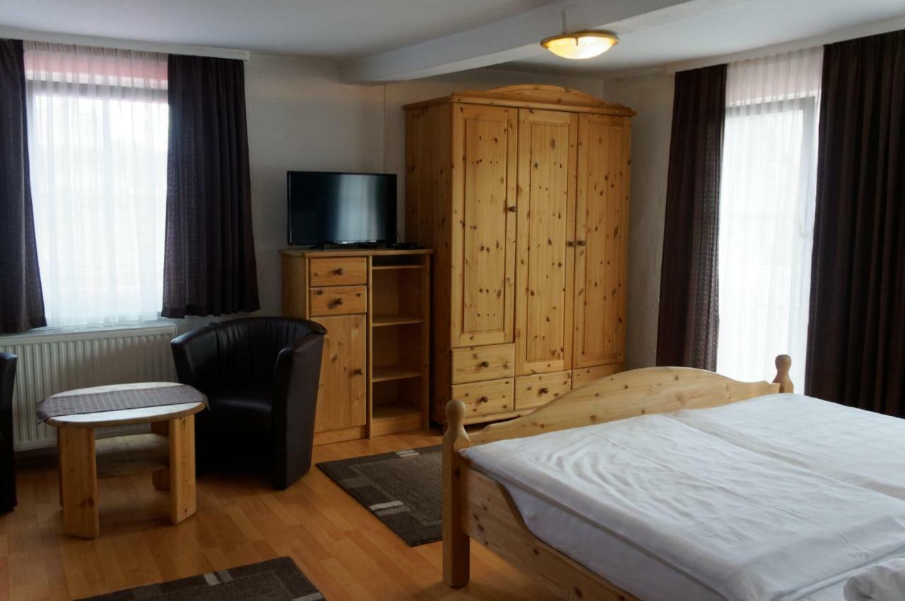 Pension Burger B&B Вайберсбрунн Экстерьер фото