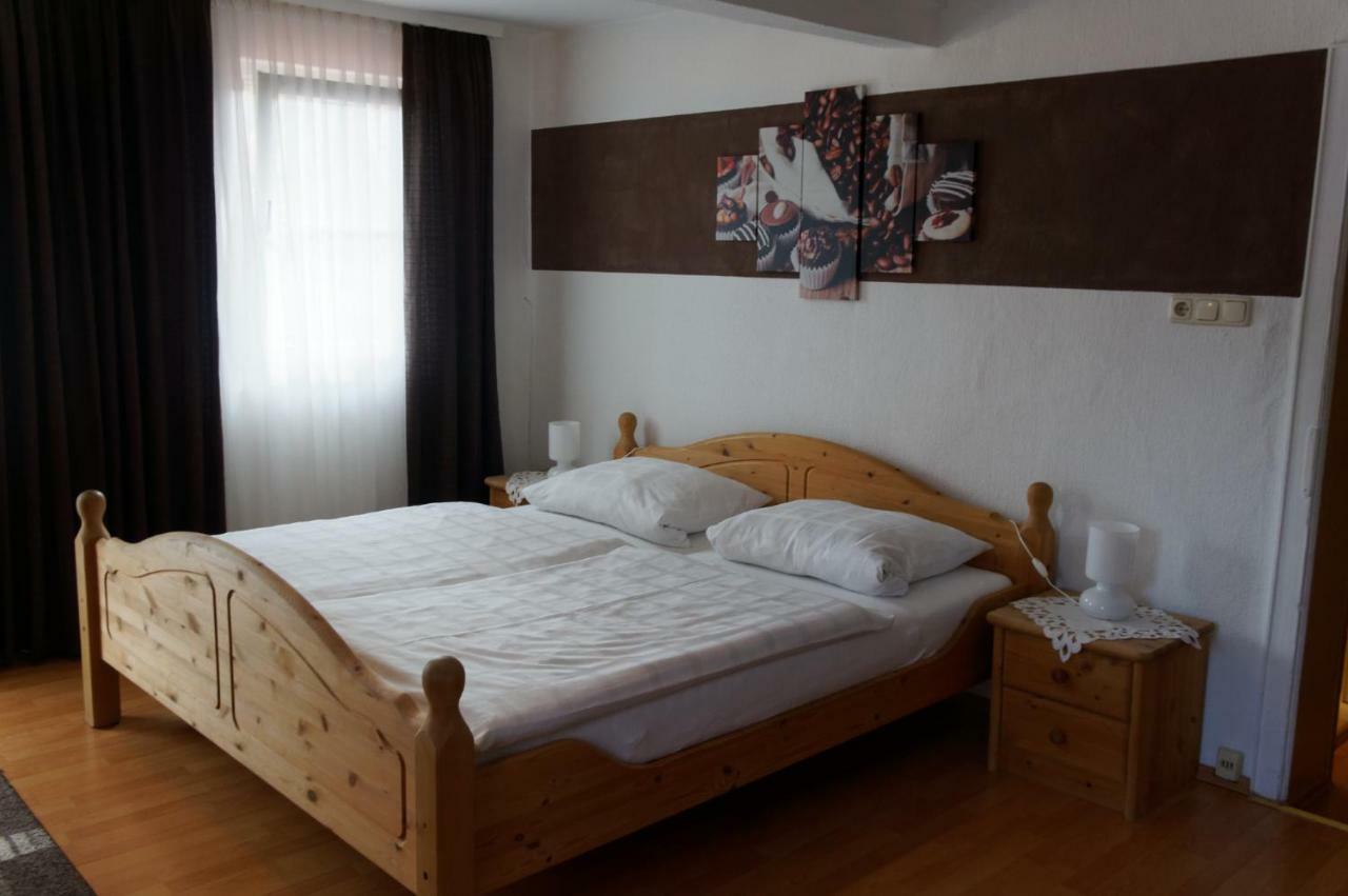 Pension Burger B&B Вайберсбрунн Экстерьер фото